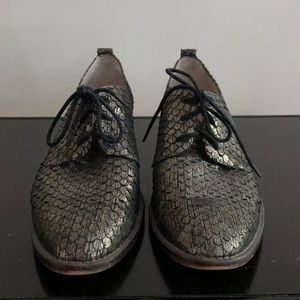LAST CHANCE - GUC Iridescent Loafers